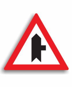 Intersecție cu drum fără prioritate - dreapta, indicatoare rutiere