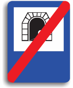 Sfârșit de tunel, indicatoare rutiere
